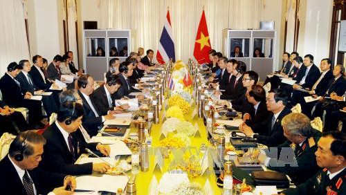 Realizan gobernantes de Vietnam y Tailandia conversaciones oficiales y reunión conjunta de gabinete  - ảnh 2