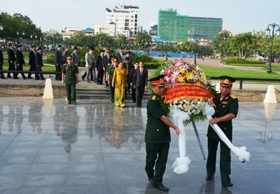 Tributan honores a mártires vietnamitas en Camboya - ảnh 1