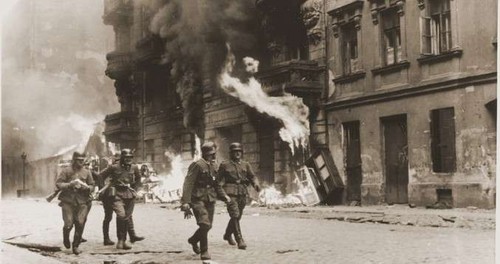 Conmemora Polonia 71 años del levantamiento del Ghetto de Varsovia - ảnh 1