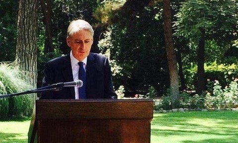 Irán y Reino Unido reabren sus embajadas en Londres y Teherán  - ảnh 1