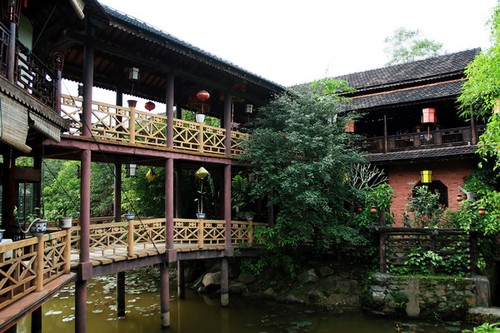 Casas con jardín, sitios tranquilos de la excapital imperial Hue