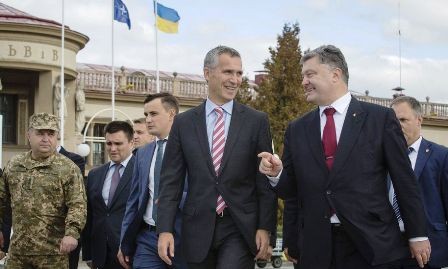 Secretario general de la OTAN visita Ucrania por primera vez  - ảnh 1