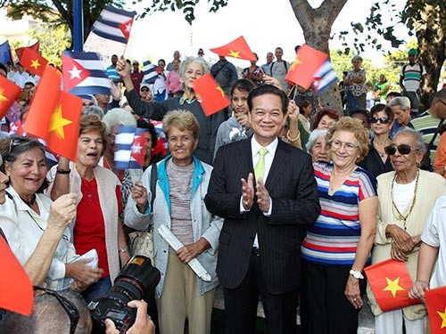 Vietnam- Cuba: modelo de relaciones internacionales - ảnh 1