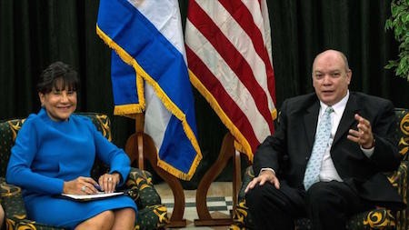 Cuba y Estados Unidos dialogan sobre alivio de embargo económico  - ảnh 1