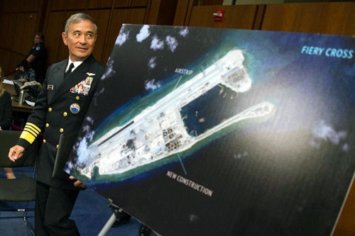 Estados Unidos patrulla cerca de islas artificiales ilegítimas de China en Mar Oriental - ảnh 1