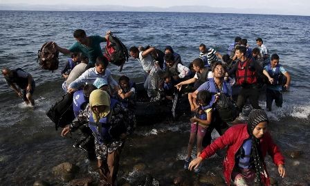 Grecia pide a Unión Europea 330 millones de euros de ayuda por olas migratorias - ảnh 1