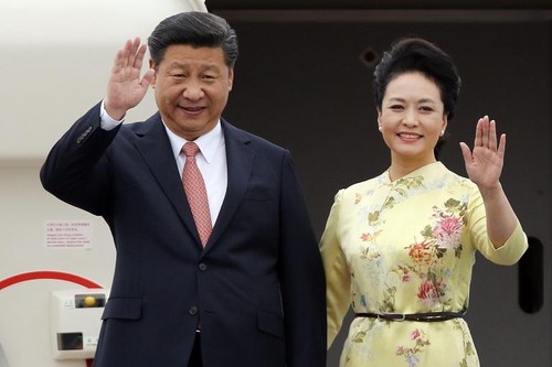 Comienza máximo líder político de China, Xi Jinping visita oficial a Vietnam - ảnh 1