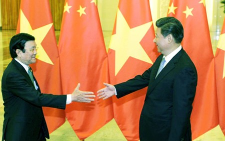 Vietnam y China avanzan hacia futuro prometedor de relaciones bilaterales - ảnh 1