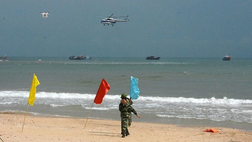 Se lleva a cabo el mayor ejercicio de socorro y rescate aéreo en Vietnam - ảnh 1