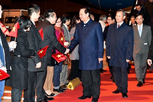 Primer ministro vietnamita inicia su visita de trabajo a Bélgica y la Unión Europea  - ảnh 1