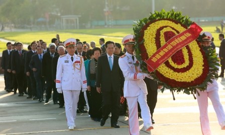 Población vietnamita responde al llamamiento del presidente Ho Chi Minh del patriotismo - ảnh 1
