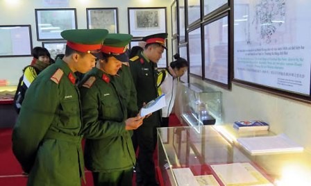 Exhibición en Lang Son sobre soberanía vietnamita en Hoang Sa y Truong Sa - ảnh 1