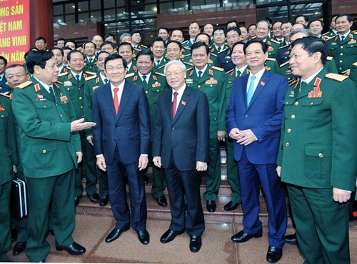 Política exterior del Partido Comunista de Vietnam defiende el beneficio supremo de la nación - ảnh 2