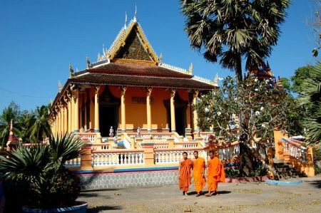 La pagoda en la vida espiritual de los jemeres en el sur de Vietnam - ảnh 1