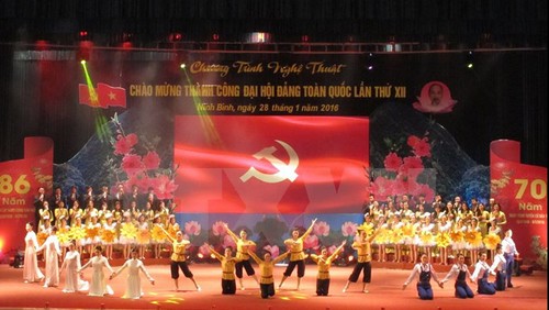 Laos y Cambodia felicitan aniversario 86 de fundación del Partido Comunista de Vietnam - ảnh 1