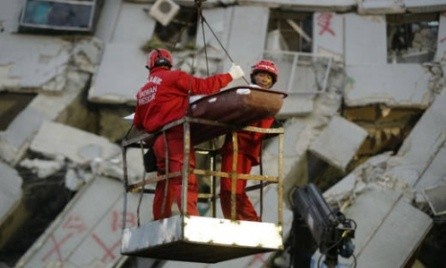 Continúa aumentando la cifra de víctimas por terremoto en Taiwán - ảnh 1
