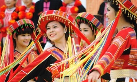 Festividad “Primavera en todo el país” revive fiestas tradicionales vietnamitas - ảnh 1
