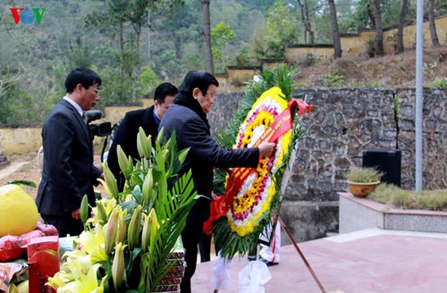 Visita presidente vietnamita provincia fronteriza de Cao Bang - ảnh 1