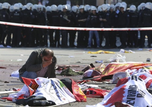 Atentado con explosivos en Turquía causa graves pérdidas humanas - ảnh 1