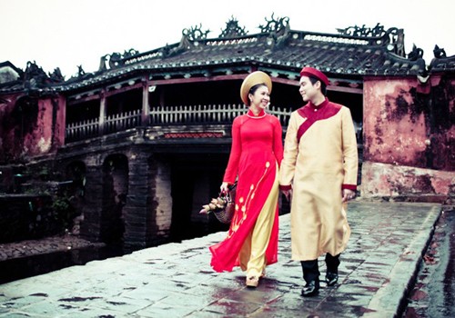 Industria de la confección de Hoi An promueve imagen nacional en el mundo - ảnh 2