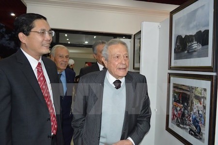 Exhibición sobre los logros de la renovación de Vietnam en Egipto    - ảnh 1