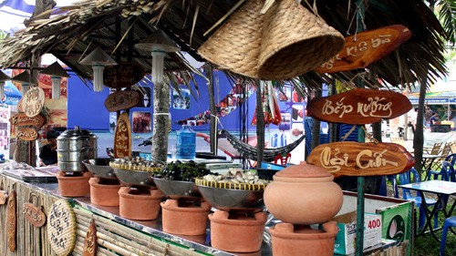 Fiesta culinaria en el marco del Festival Hue 2016 - ảnh 1