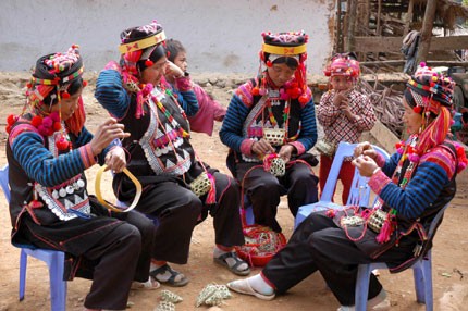 Los Ha Nhi en la comunidad étnica de Vietnam - ảnh 2