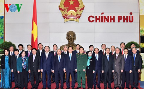 Desafíos y tareas apremiantes del nuevo Gobierno de Vietnam - ảnh 2