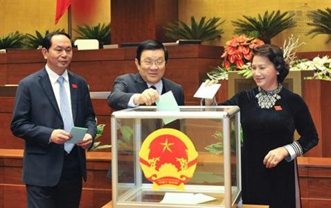 Nueva dirigencia vietnamita: Juramento y determinación de acción - ảnh 1
