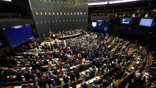 Dilma Rousseff denuncia un intento de golpe de Estado en Brasil - ảnh 1