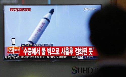 Corea del Norte logra lanzar un misil desde un submarino - ảnh 1