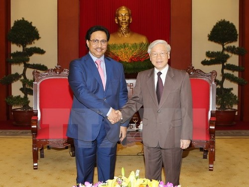 Secretario general del Partido Comunista de Vietnam recibe al primer ministro kuwaití - ảnh 1