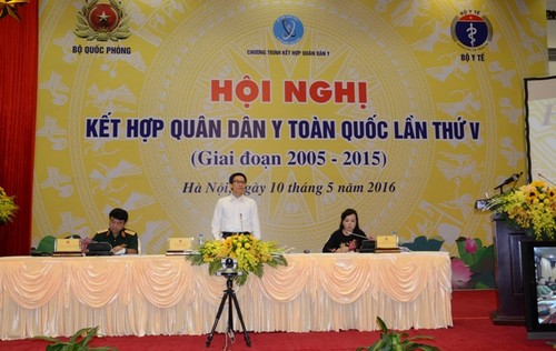 Exhorta vicepremier a aumentar inversiones en la salud pública de Vietnam - ảnh 1