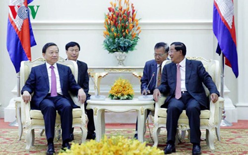 Vietnam y Camboya acordados en robustecer cooperación en protección de seguridad - ảnh 1