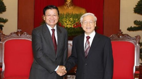 Ratifican buenos lazos de amistad y cooperación entre Vietnam y Laos  - ảnh 1