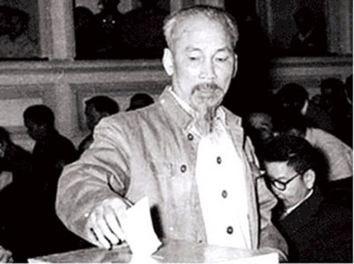 Imágenes históricas sobre las primeras elecciones generales de Vietnam - ảnh 3
