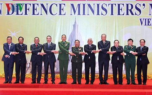 Se inaugura en Laos décima Conferencia de Ministros de Defensa de ASEAN  - ảnh 1