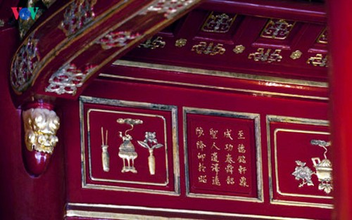 Obras literarias y poéticas en palacios reales de Hue, nuevo patrimonio documental mundial - ảnh 1