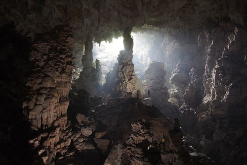 Nuevas cavernas descubrietas en provincia centrovietnamita  - ảnh 2