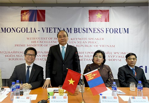 Actividades del primer ministro vietnamita en Mongolia - ảnh 2