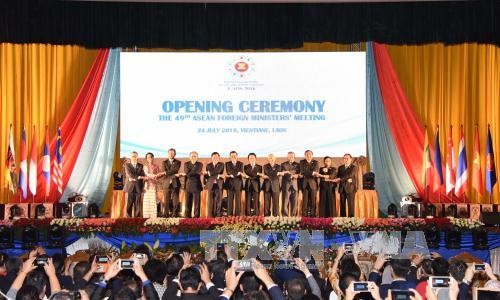 Inauguran Conferencia 49 de Cancilleres de ASEAN en Laos - ảnh 1