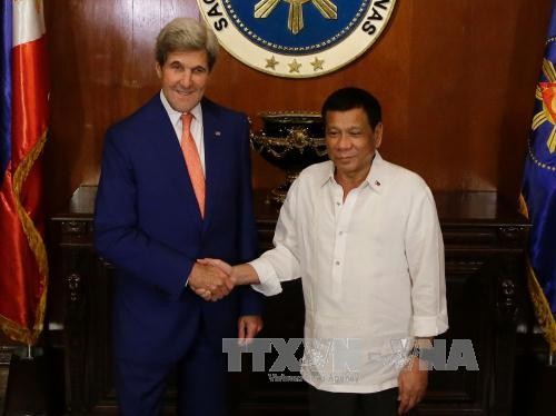 Filipinas considera el veredicto arbitral una base para futuras negociaciones con China - ảnh 1