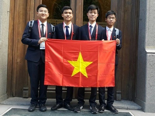 Dos medallas de oro para Vietnam en Olimpiada Internacional de Química  - ảnh 1