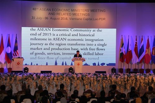 Inaugurada 48 Conferencia de Ministros de Economía de la Asean en Laos - ảnh 1