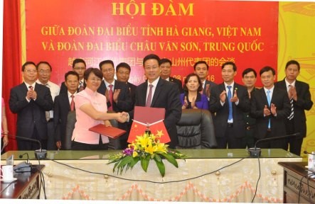 Impulsan relaciones de cooperación entre localidades fronterizas de Vietnam y China - ảnh 1