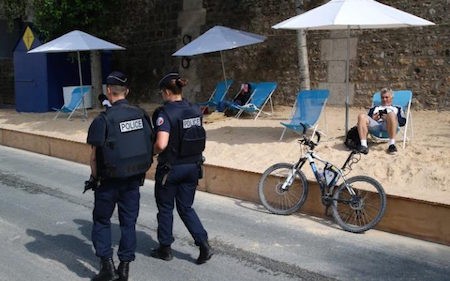 Francia pierde el 10 por ciento del turismo por atentados terroristas  - ảnh 1