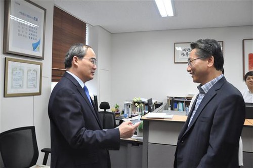 Vietnam considera aplicar modelo de gestión comunitaria de Corea del Sur - ảnh 1