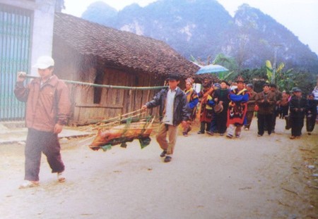 Celebración de la longevidad por los Nung, con piedad familiar - ảnh 1