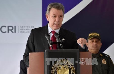 Presidente colombiano lanza el referéndum sobre histórico acuerdo de paz - ảnh 1