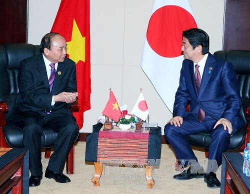 Primer ministro de Vietnam llama al reforzamiento de relaciones de Asean con Japón y China - ảnh 1